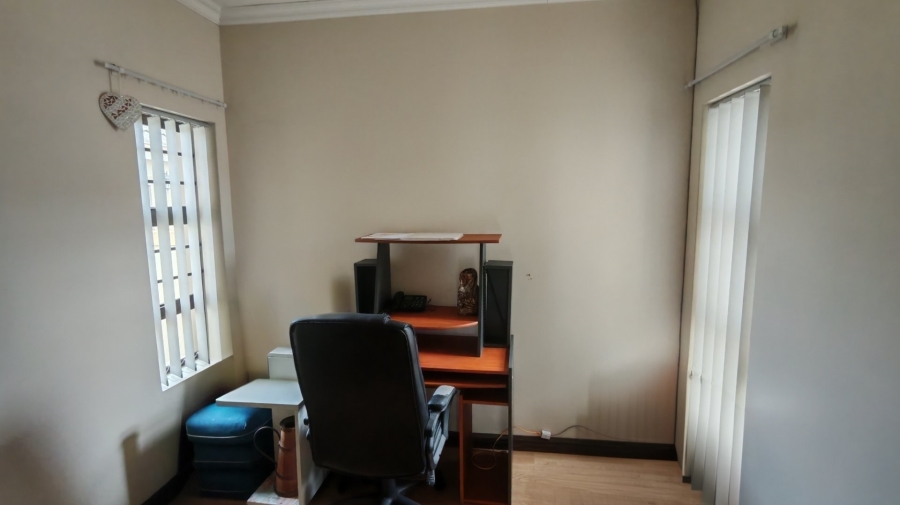 2 Bedroom Property for Sale in Blue Mountain Village Western Cape